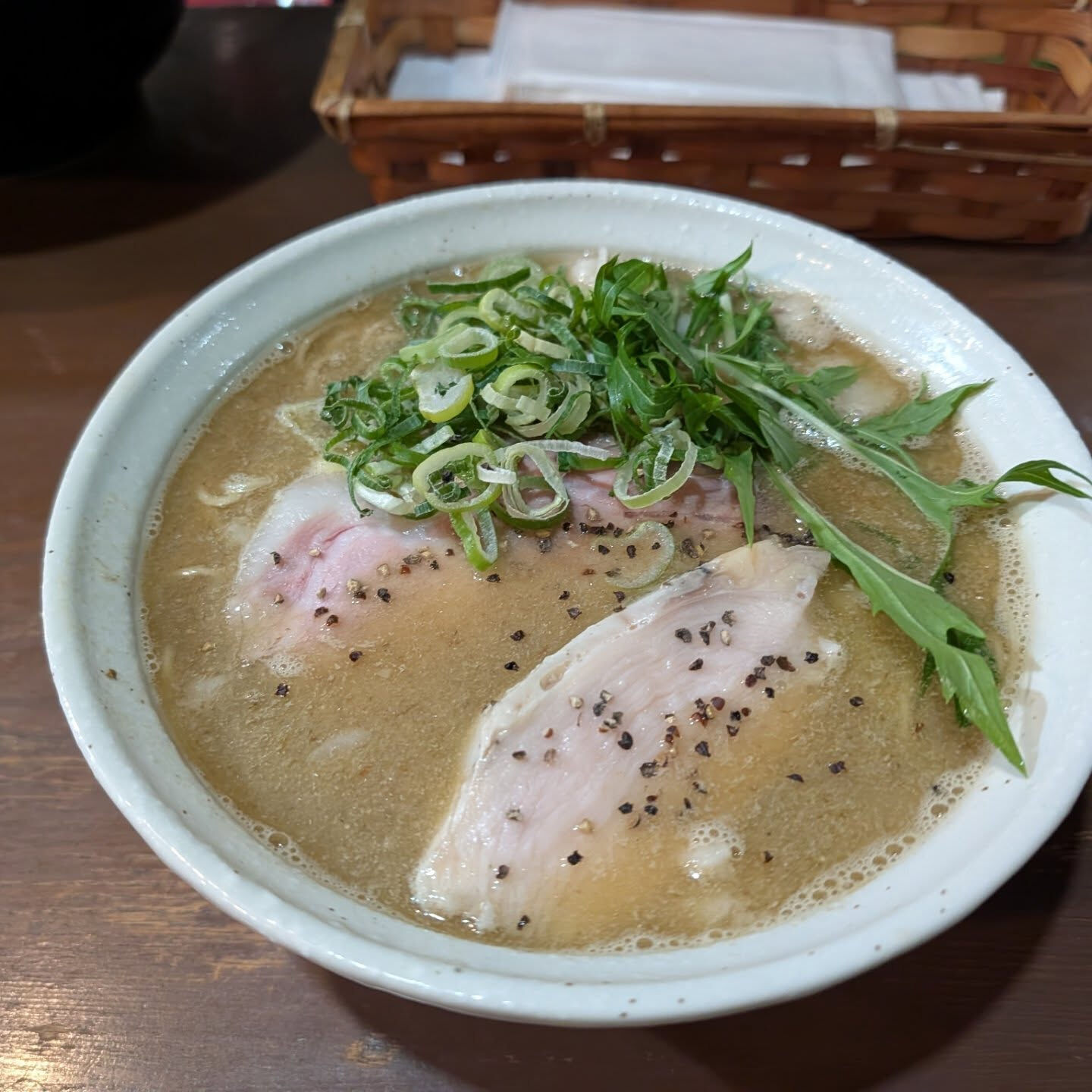 【セメント系煮干しラーメン大好評】